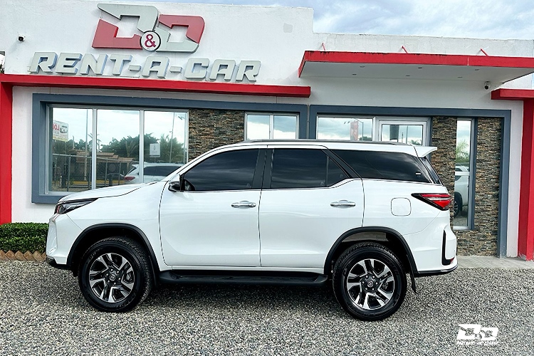 Toyota Fortuner 2024