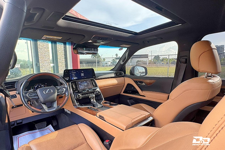 Lexus LX600 2025