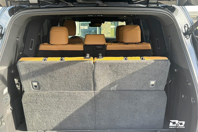 Lexus LX600 2025